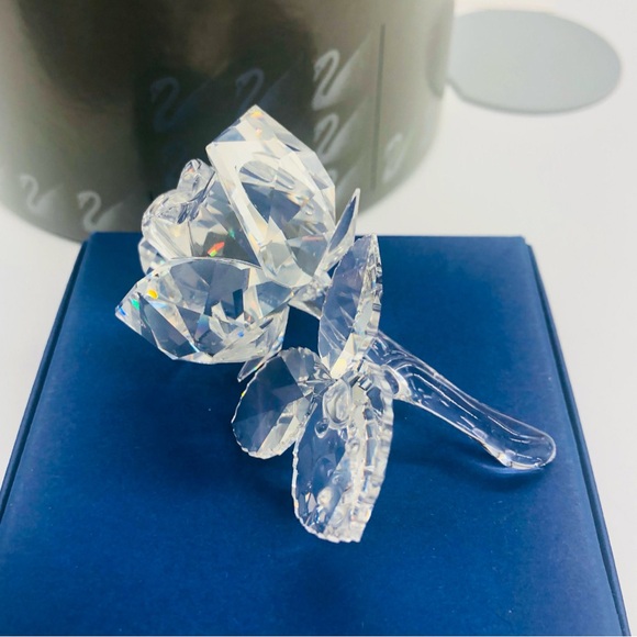 Swarovski Crystal Rose Figurine - Picture 2 of 4